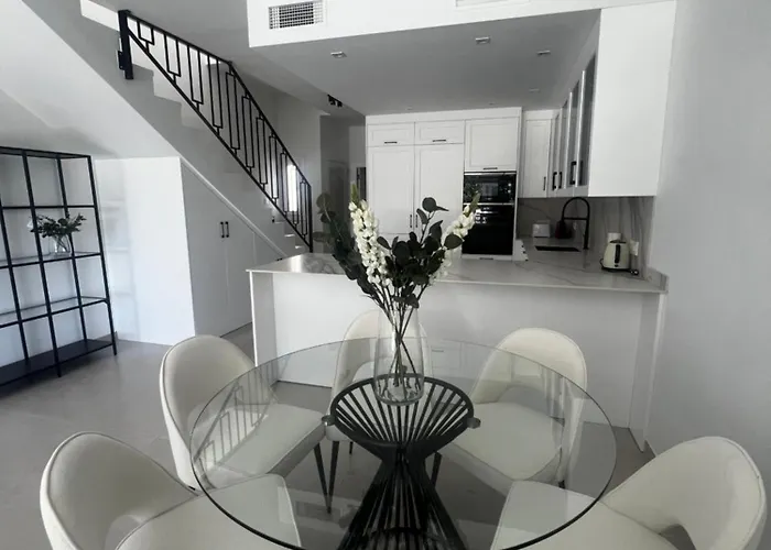 Aloha Golf View Retreat