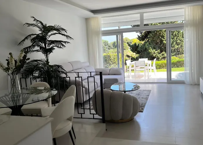 Aloha Golf View Retreat *