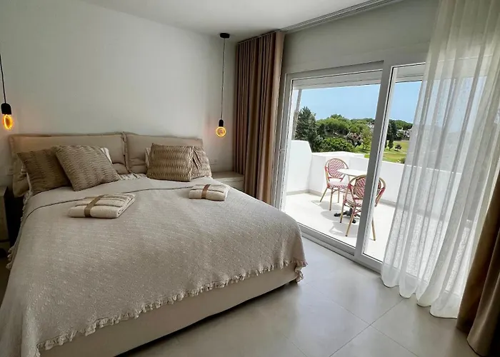 Aloha Golf View Retreat شقة ماربيا